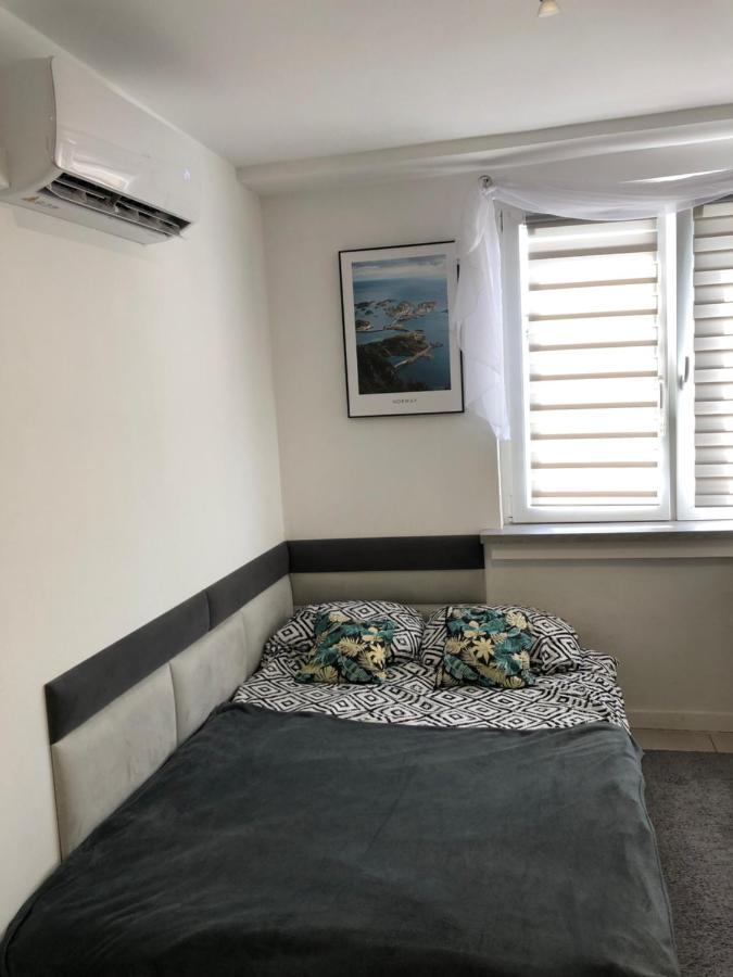 Old Time Apartment Βρότσλαβ Εξωτερικό φωτογραφία
